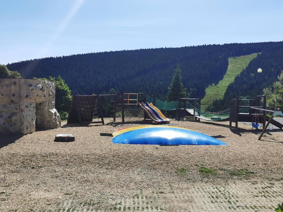 Hotel Cervenohorske Sedlo Loučná nad Desnou المظهر الخارجي الصورة