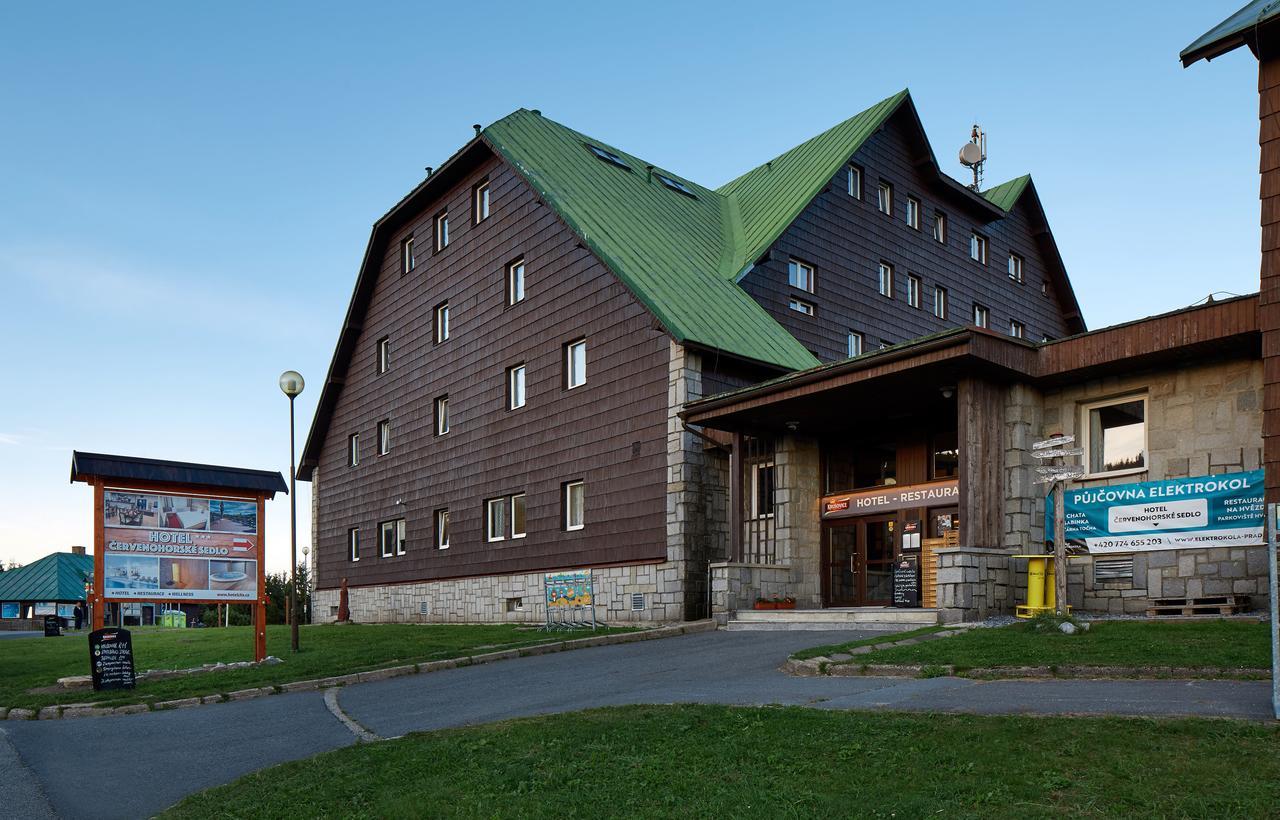 Hotel Cervenohorske Sedlo Loučná nad Desnou المظهر الخارجي الصورة